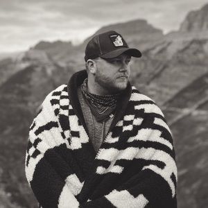 Meet your Posher, Troy